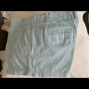 J Crew 3” seam shorts pale blue